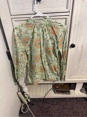 GAP Mint Green Floral Medallion Peasant Blouse